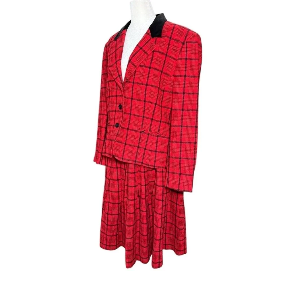 Vintage Pendleton Blazer Skirt Suit Set Women's 12 Red Plaid Tartan Wool USA 70s